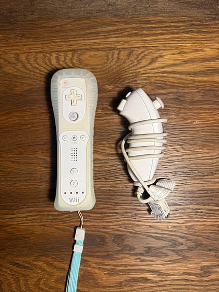 Wii set med 3 spel & tillbehör och Kontroll + nunchuk