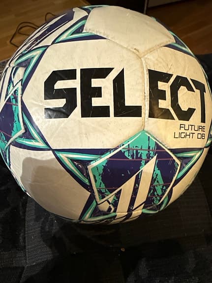 Select Future Light DB fotboll stl 4