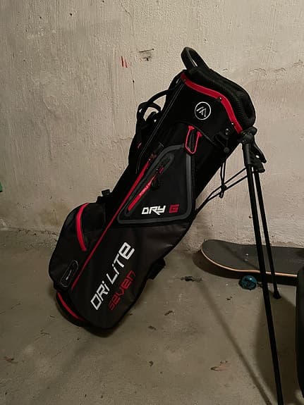 Big Max Dri Lite Seven golfbag svart/röd