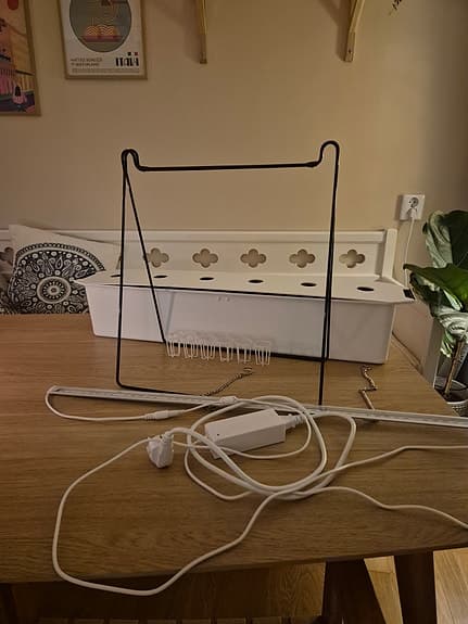 Harvy 6 pluggar med växtbelysning