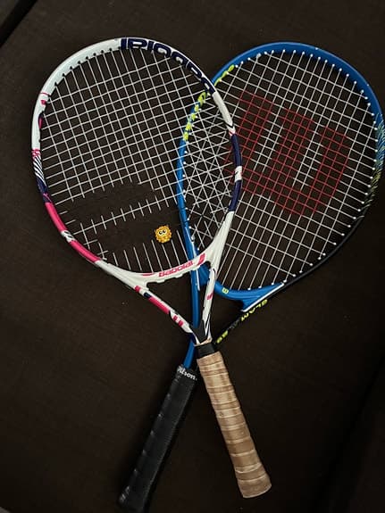 2 junior-tennisracketar – 23/25 med fodral