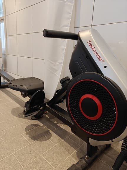 Trekkrunner roddmaskin R-7115 med luft- och magnetmotstånd