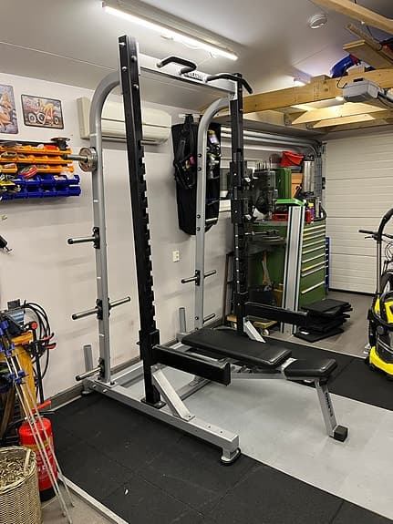 Atlantis half rack