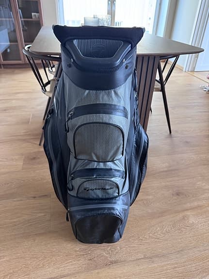 TaylorMade golfbag (vagnbag) vattentålig
