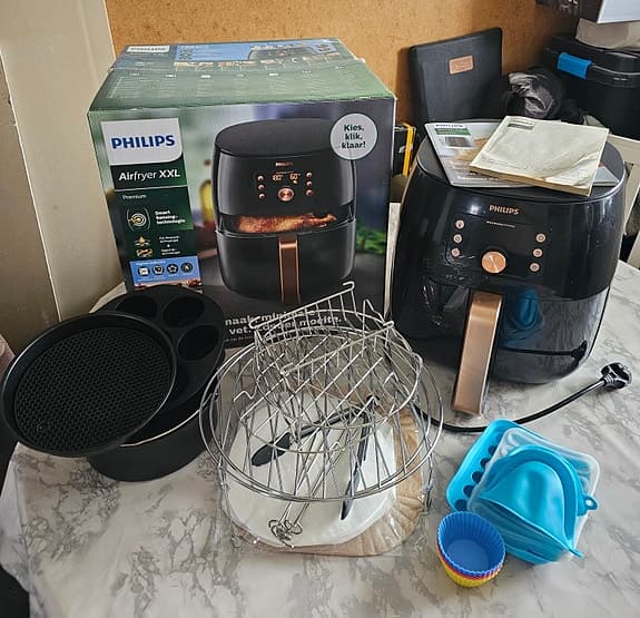 Philips Airfryer XXL fritös svart inkl tillbehör.