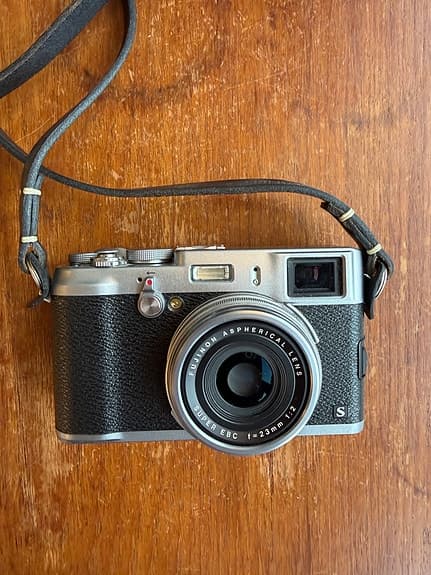 Fuji X100S with leather case