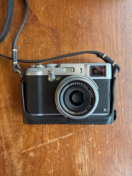 Fuji X100S with leather case