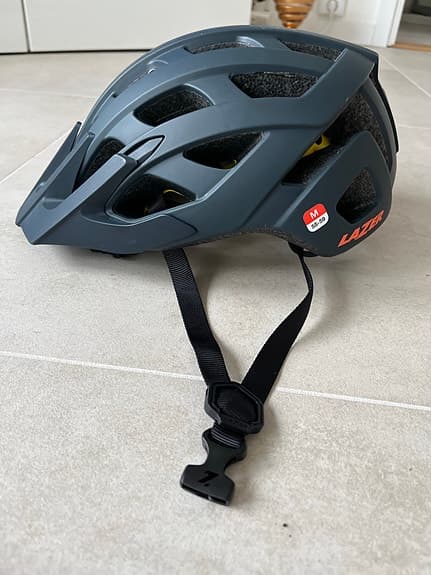 Lazer cykelhjälm MIPS grå