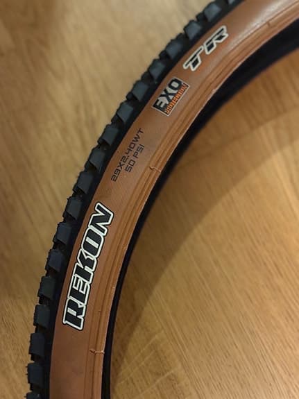 Maxxis Rekon cykeldäck 61‑584 brun/svart