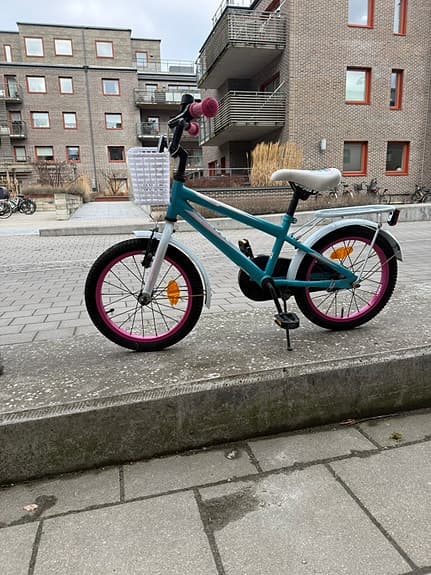 Barncykel säljes – mycket fint skick