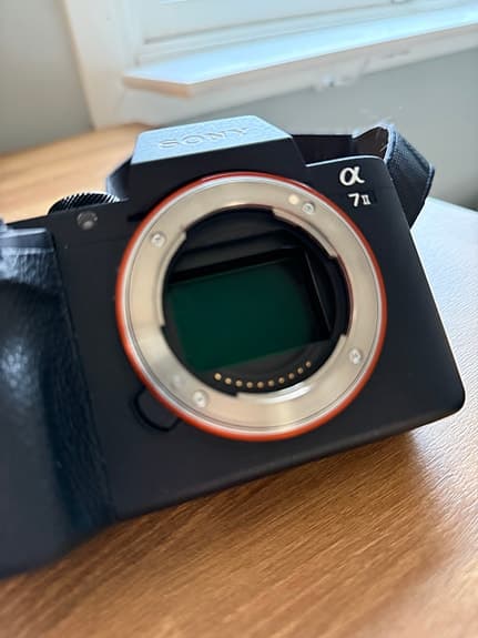 Sony A7 II (ILCE-7M2) fullformat — 2 142 exponeringar, originalkartong