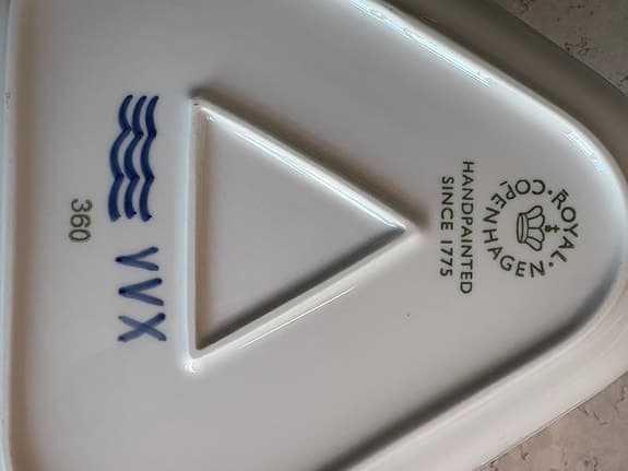 Royal Copenhagen Blå Mega fat 23 cm