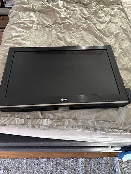 LG 32CS460T TV 32 tum svart