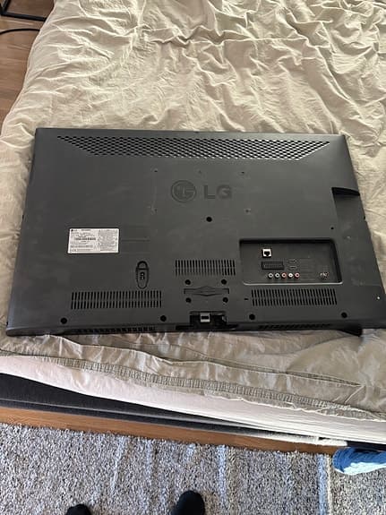 LG 32CS460T TV 32 tum svart