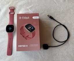 Fitbit Versa 4 smartklocka rosa