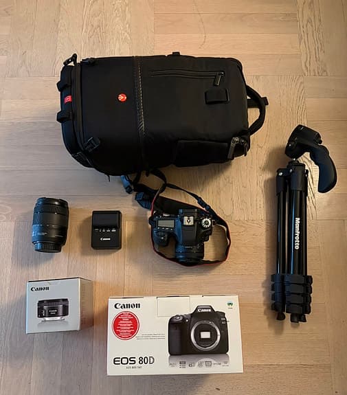 Canon EOS 80D-kit med objektiv, stativ och väska – komplett fotopaket