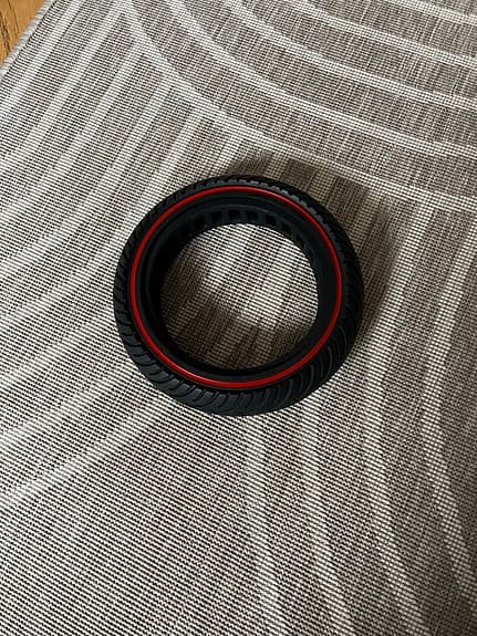 Punkteringsfrittdäck till elsparkcykel