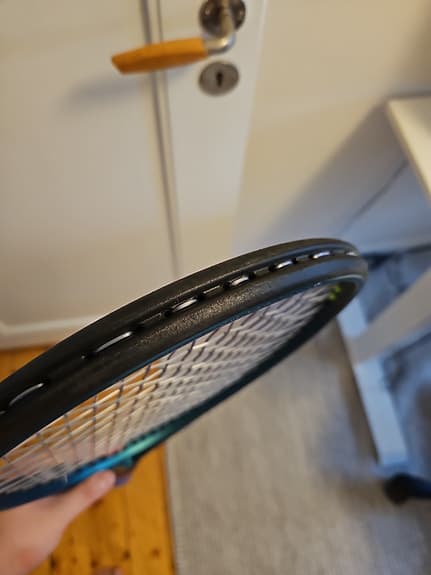 Wilson Blade 98 v9, 16x19, grepp 3