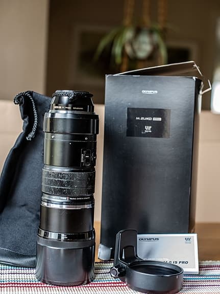 Olympus OM System OM‑1 digital systemkamera med två objektiv