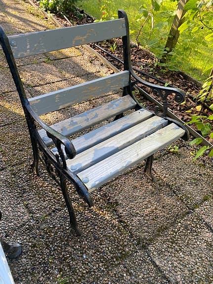 Trädgårdsbänkar trä och metall grå svart