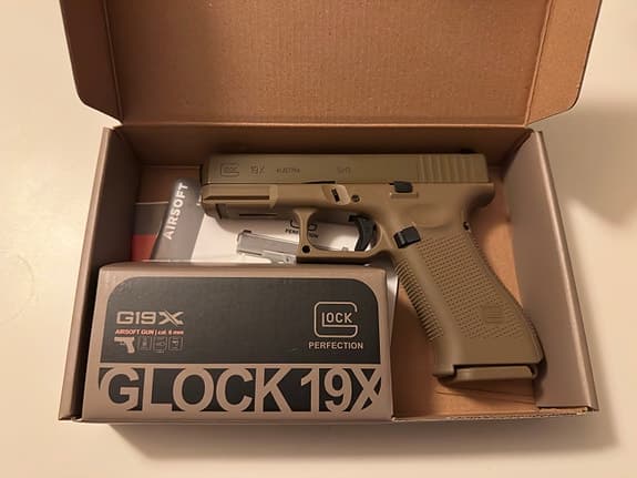 Airsoftpistol: Umarex Glock 19x