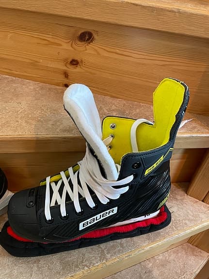 Bauer NS 20 ishockeyskridskor storlek 42 svart
