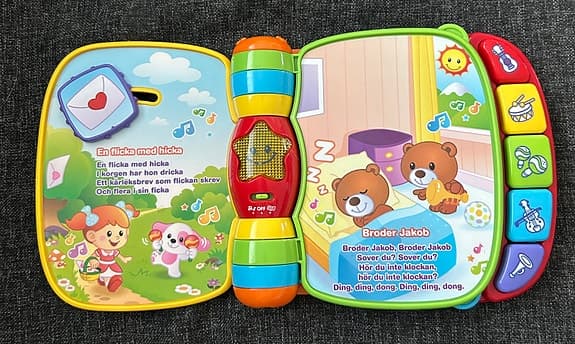 Vtech leksaksbok med musikrim flerfärgad