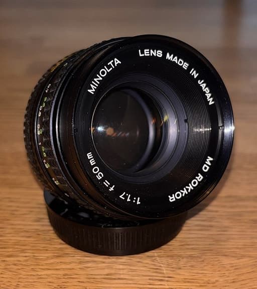Minolta MD Rokkor 50mm f/1.7 objektiv svart