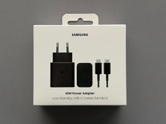 Samsung 45W laddare med USB‑C‑kabel