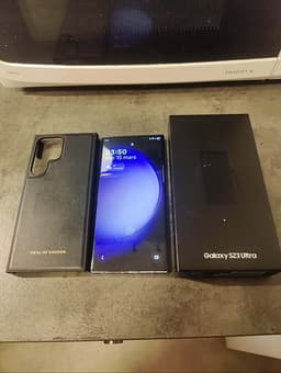 Samsung Galaxy s23 ultra 256 gb Fint skick!