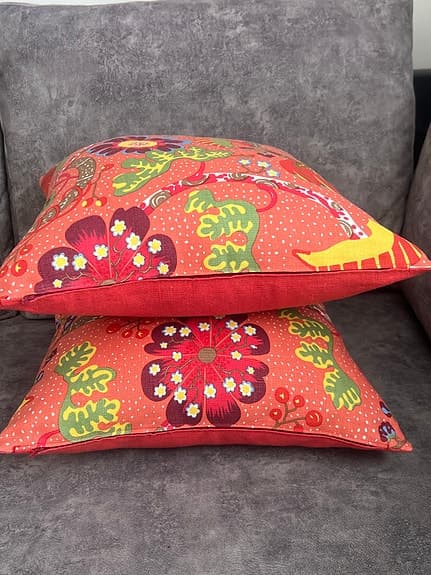 2st Kuddfodral/ Tyg Från Svenskt Tenn/ Josef  Frank/ Mirakel