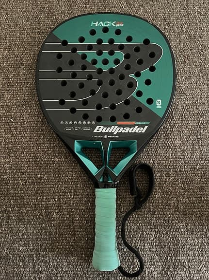 Bullpadel racket
