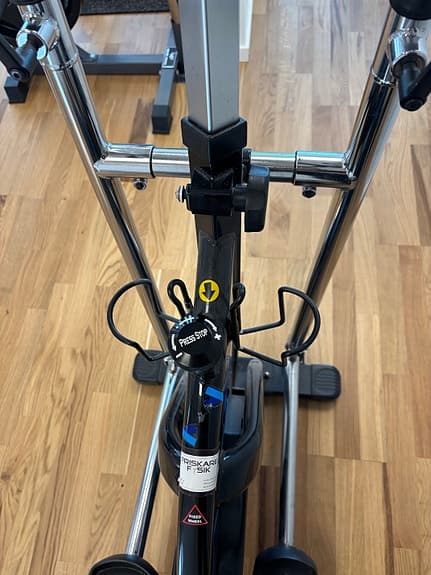 Crosstrainer – stabil modell med mekaniskt motstånd