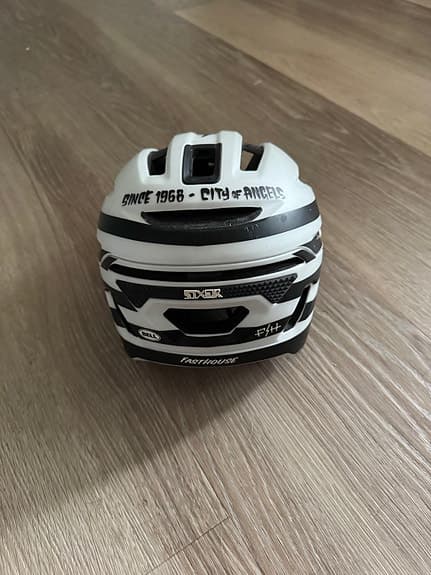 Bell Sixer Fasthouse cykelhjälm vit svart MIPS i storlek S