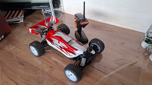 Snabb RC bil 1/10 4WD BSD Racing – RTR med fjärrkontroll