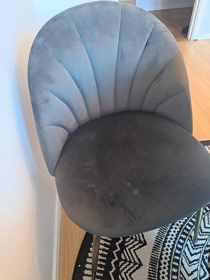 Matgrupp i marmor med guldfot + 5 sammetsstolar – Mio