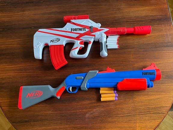 Fortnite Nerf BA-R och Fortnite Nerf Pump