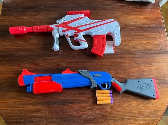 Fortnite Nerf BA-R och Fortnite Nerf Pump