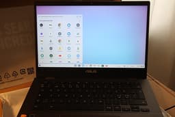 Asus Chromebook CM1402 MediaTek/4/64 bärbar dator säljes