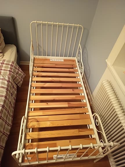 IKEA barnsäng med Sultan Lade ribbotten vit
