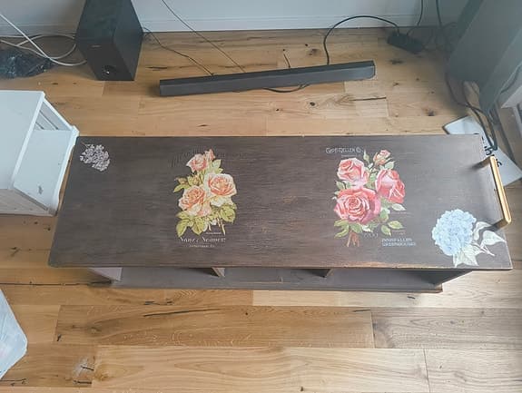 Vintage förvaringsbänk på hjul