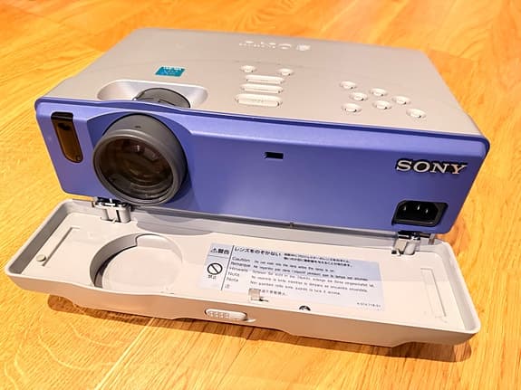 Projektor Sony ypl-cs1