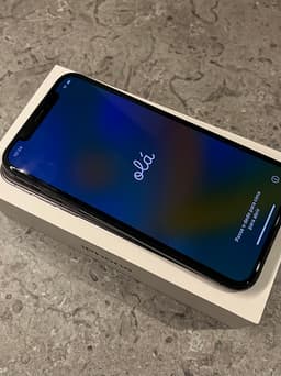 Apple iPhone XS 64 GB svart
