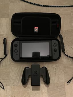 Nintendo Switch spelkonsol med tillbehör svart