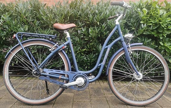 Damcykel i fint skick 28 tum, 7 växlad.