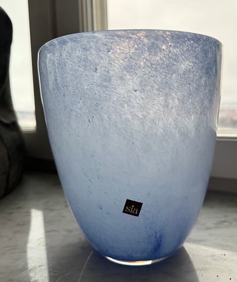 -SIA -home- Himmelsk Blå Vas i mycket fint skick!