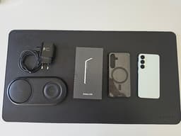 Samsung S25 - 256 GB - Mint / Mous MagSafe skal - Samsung Trådlös laddare DUO