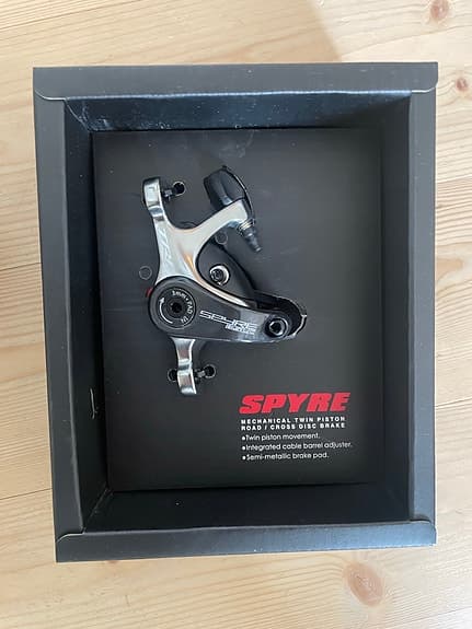 TRP Spyre SLC PM bromsok fram