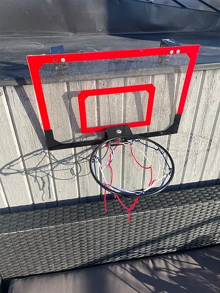 Basketkorg f dörrmontering