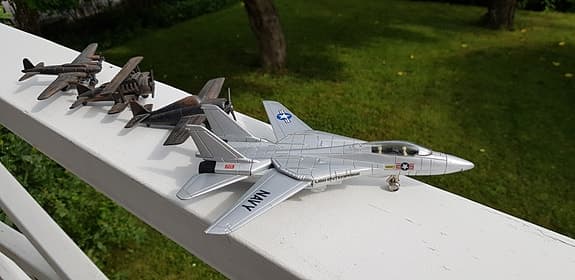 Metallflygplan F-14 Tomcat